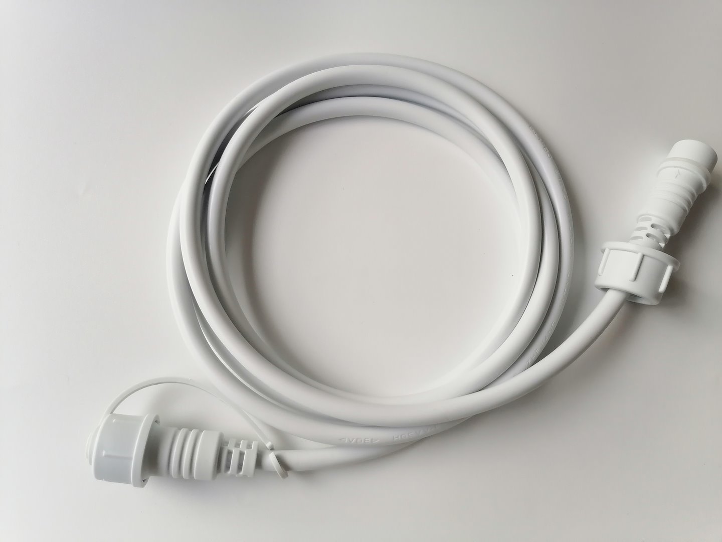 Kabel zasilający/przedłużacz BIAŁY do GIRLANDY 2m Milagro