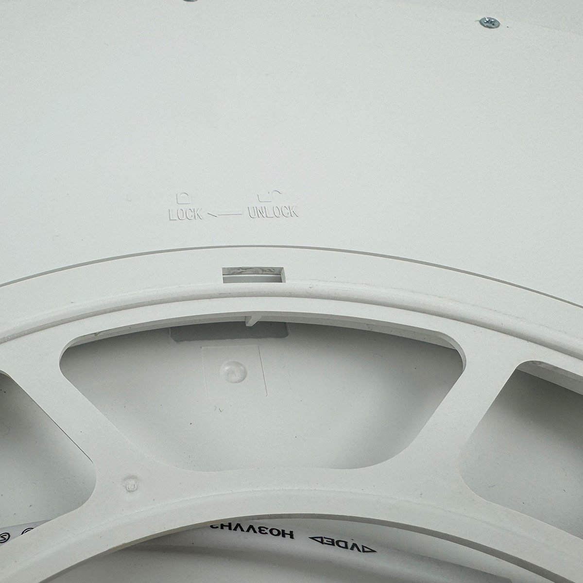 Plafon California 40 cm biały LED CCT Light Prestige - obrazek 5