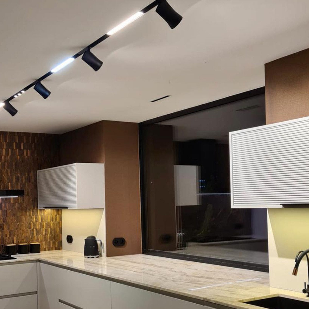 Reflektor do szynoprzewodów Magnetic Star czarny LED 4000K Light Prestige - obrazek 2